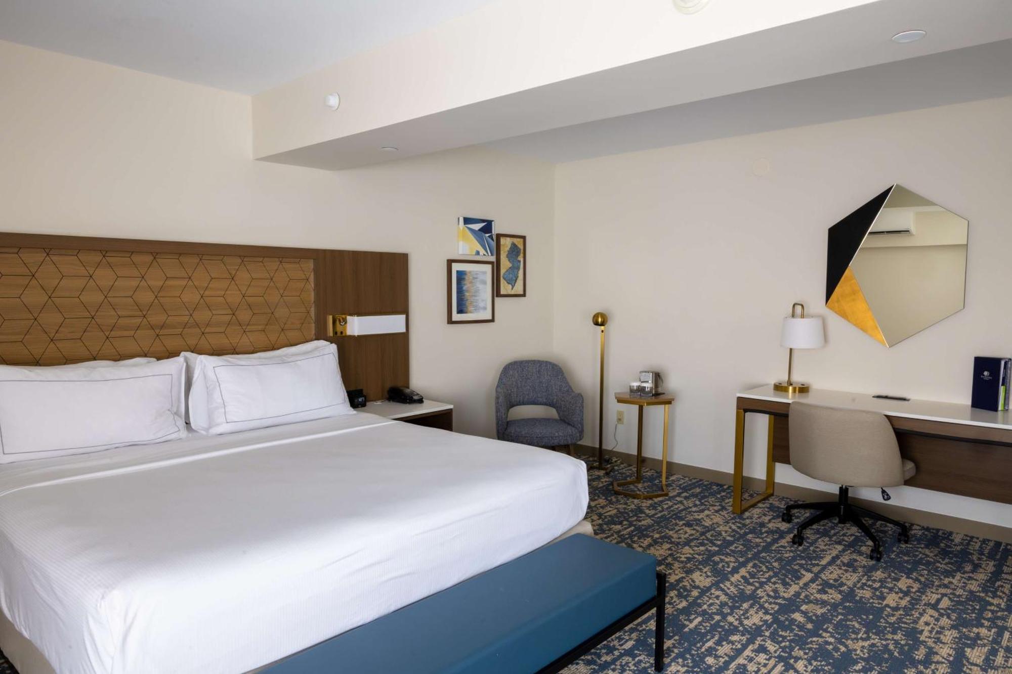 ดับเบิลทรี บาย ฮิลตัน ทินตัน ฟอลล์ อีตันทาวน์ Hotel ภายนอก รูปภาพ
