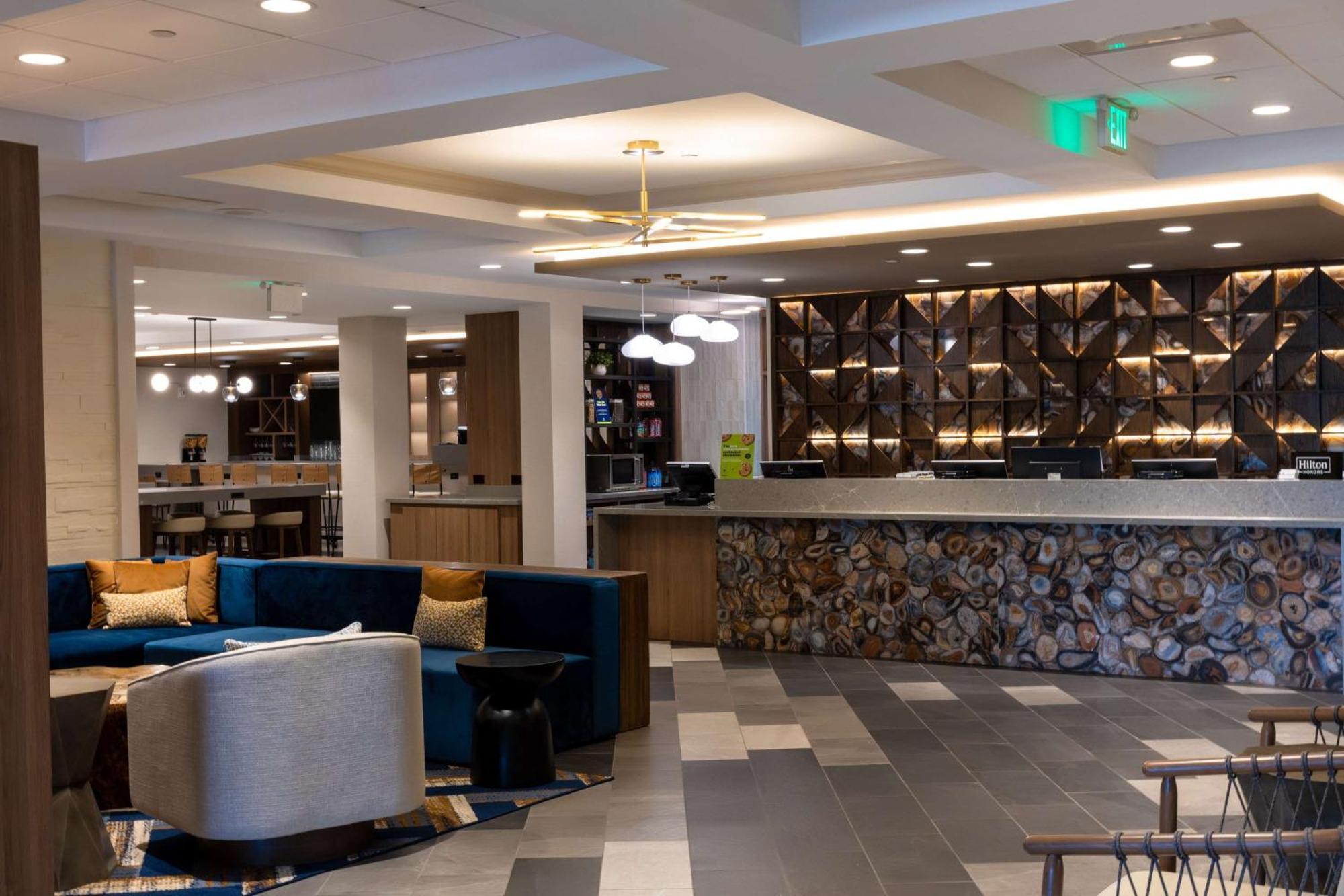 ดับเบิลทรี บาย ฮิลตัน ทินตัน ฟอลล์ อีตันทาวน์ Hotel ภายนอก รูปภาพ